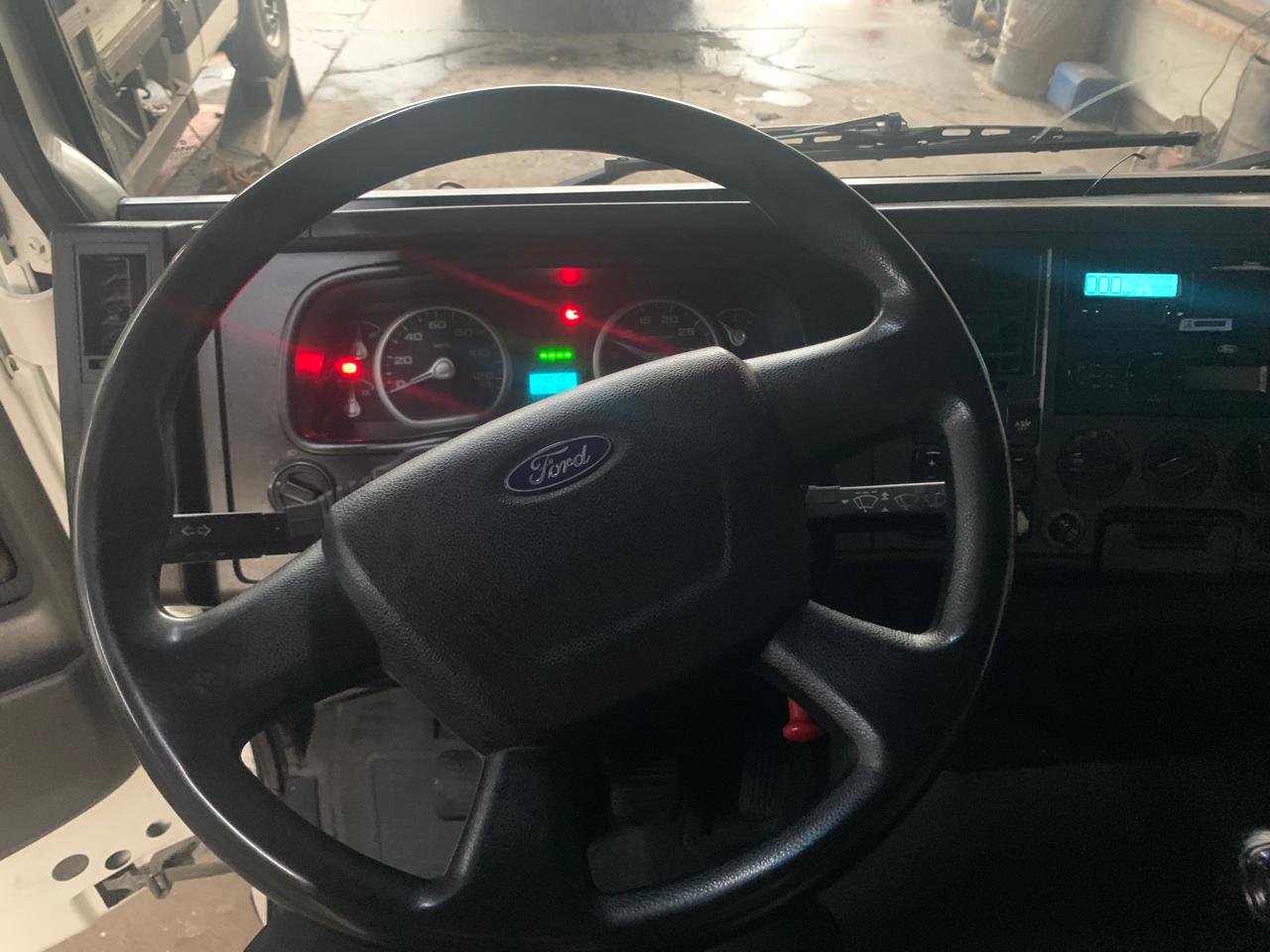 FORD CARGO 1119 COM CARROCERIA E MUNCK BRANCA - 2019/2019 - foto 8