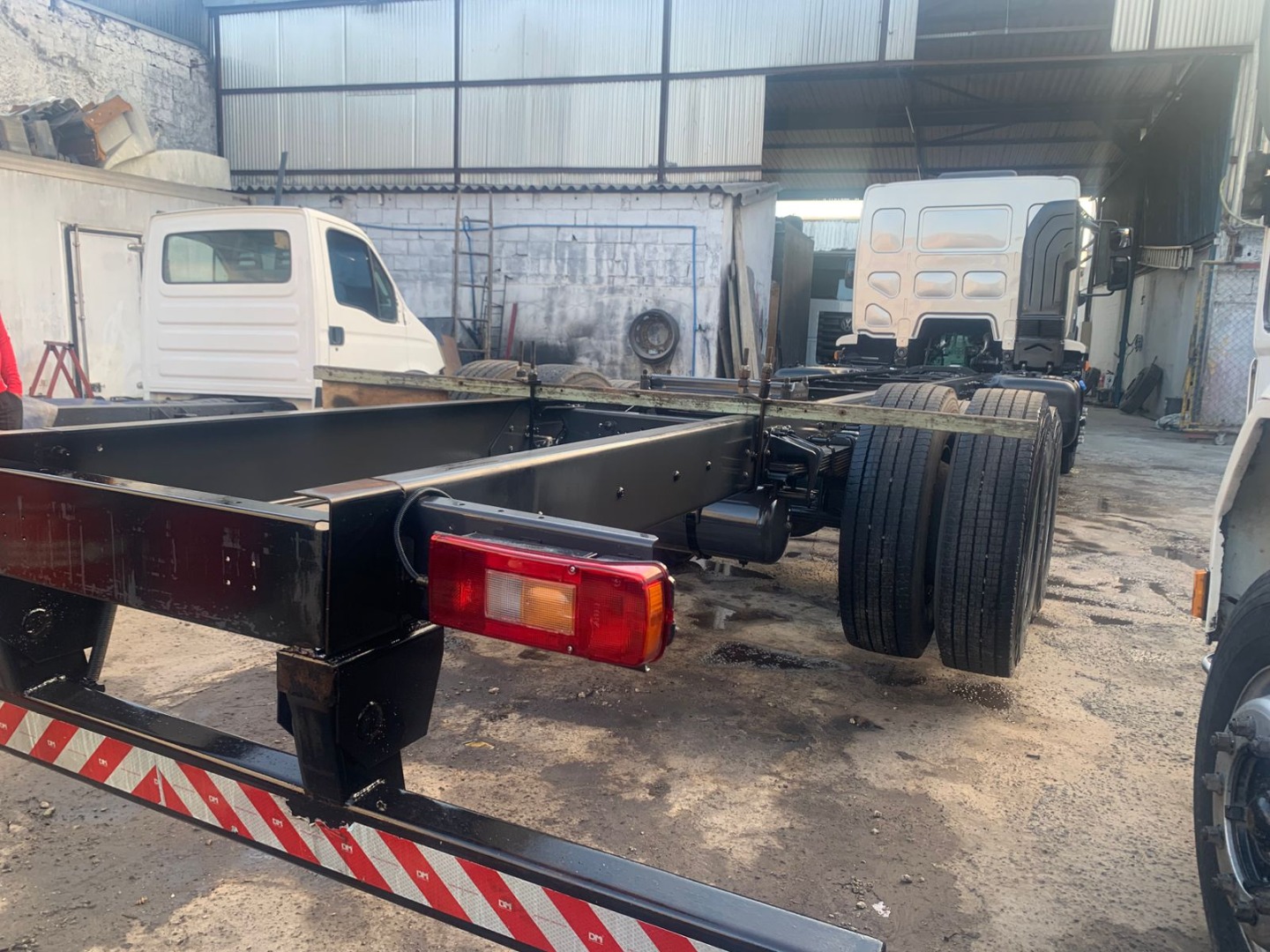 Volvo VM270  CINZA - 2021/2021 - foto 6