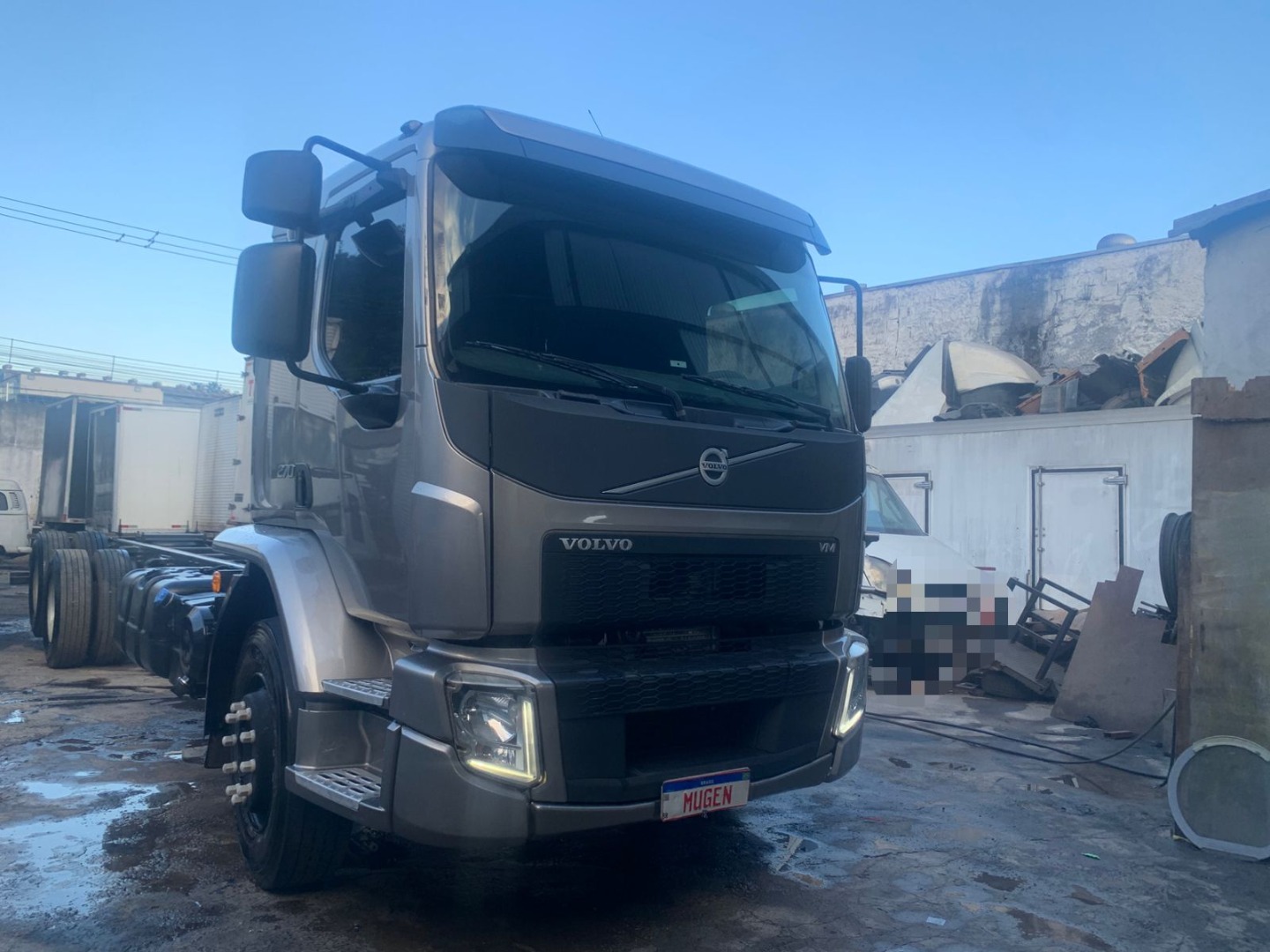 Volvo VM270  CINZA - 2021/2021 - foto 3