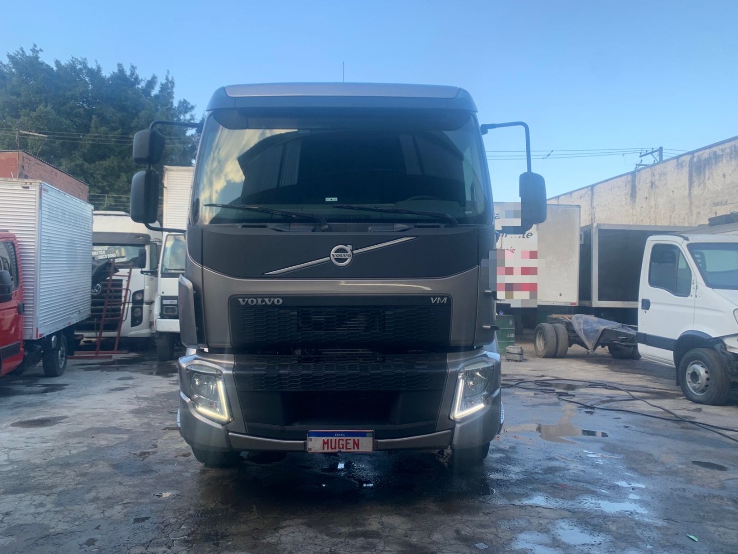 Volvo VM270  CINZA - 2021/2021 - foto 2