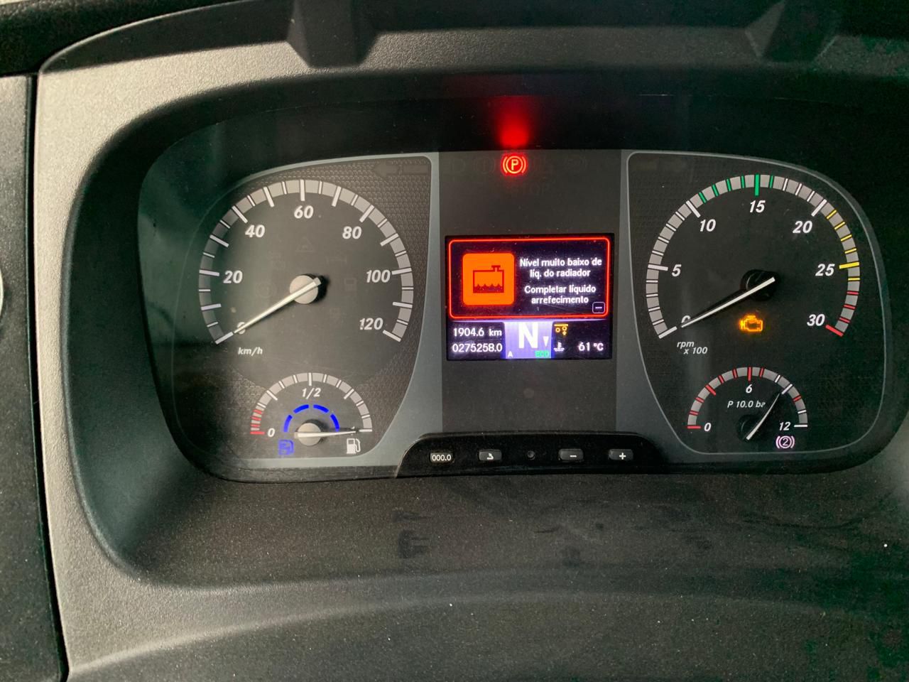 MERCEDES BENZ Atego 2430 LEITO TETO ALTO VERMELHA - 2020/2020 - foto 9