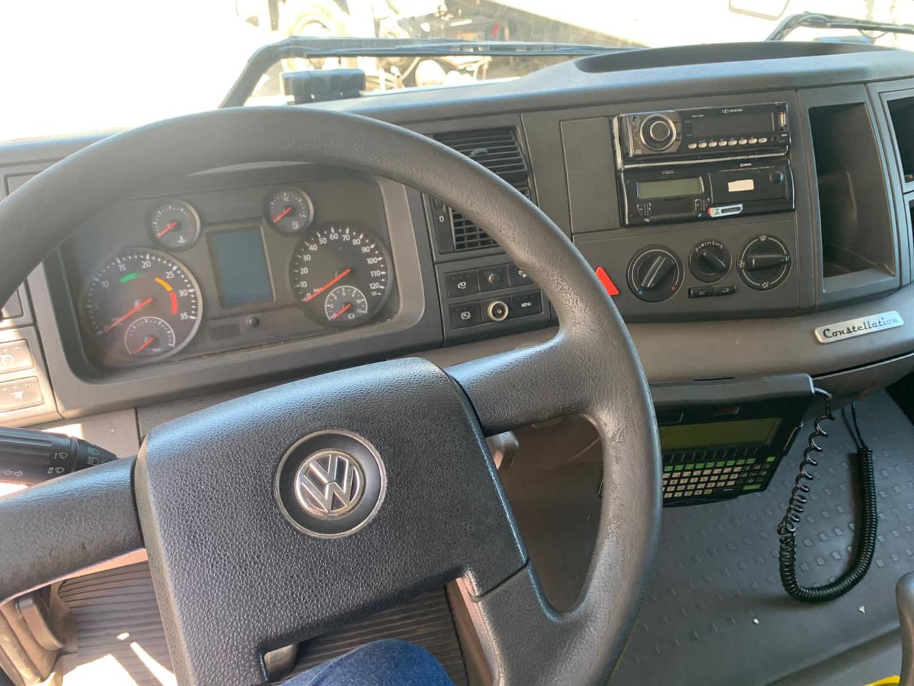 VOLKSWAGEN 24.280 LEITO TETO ALTO COM TANQUE BRANCA - 2016/2016 - foto 9