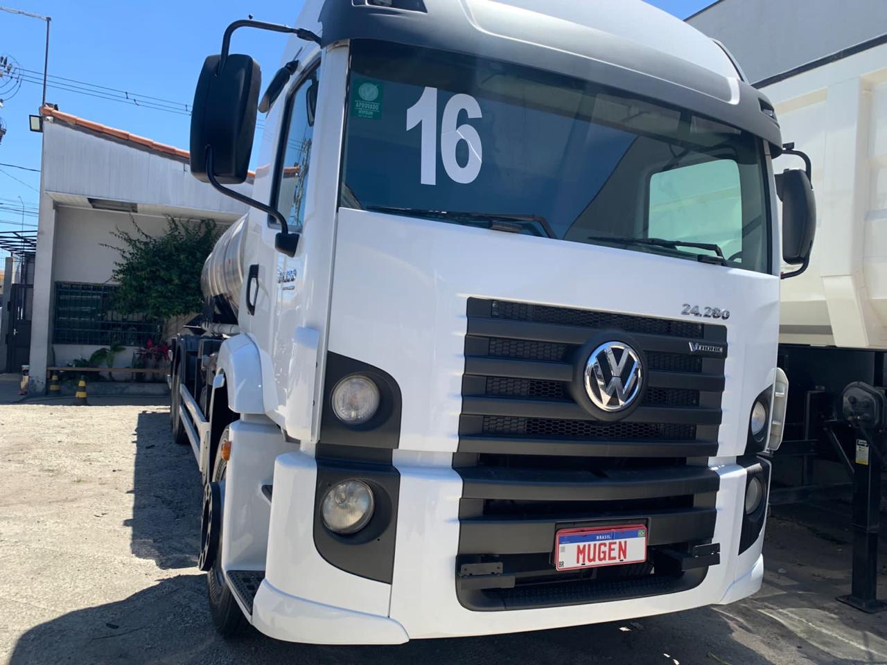 VOLKSWAGEN 24.280 LEITO TETO ALTO COM TANQUE BRANCA - 2016/2016 - foto 3