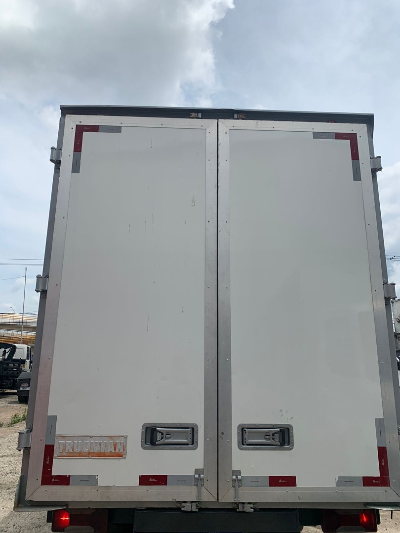 IVECO DAILY 35S14 COM BAÚ BRANCA - 2011/2011 - foto 6