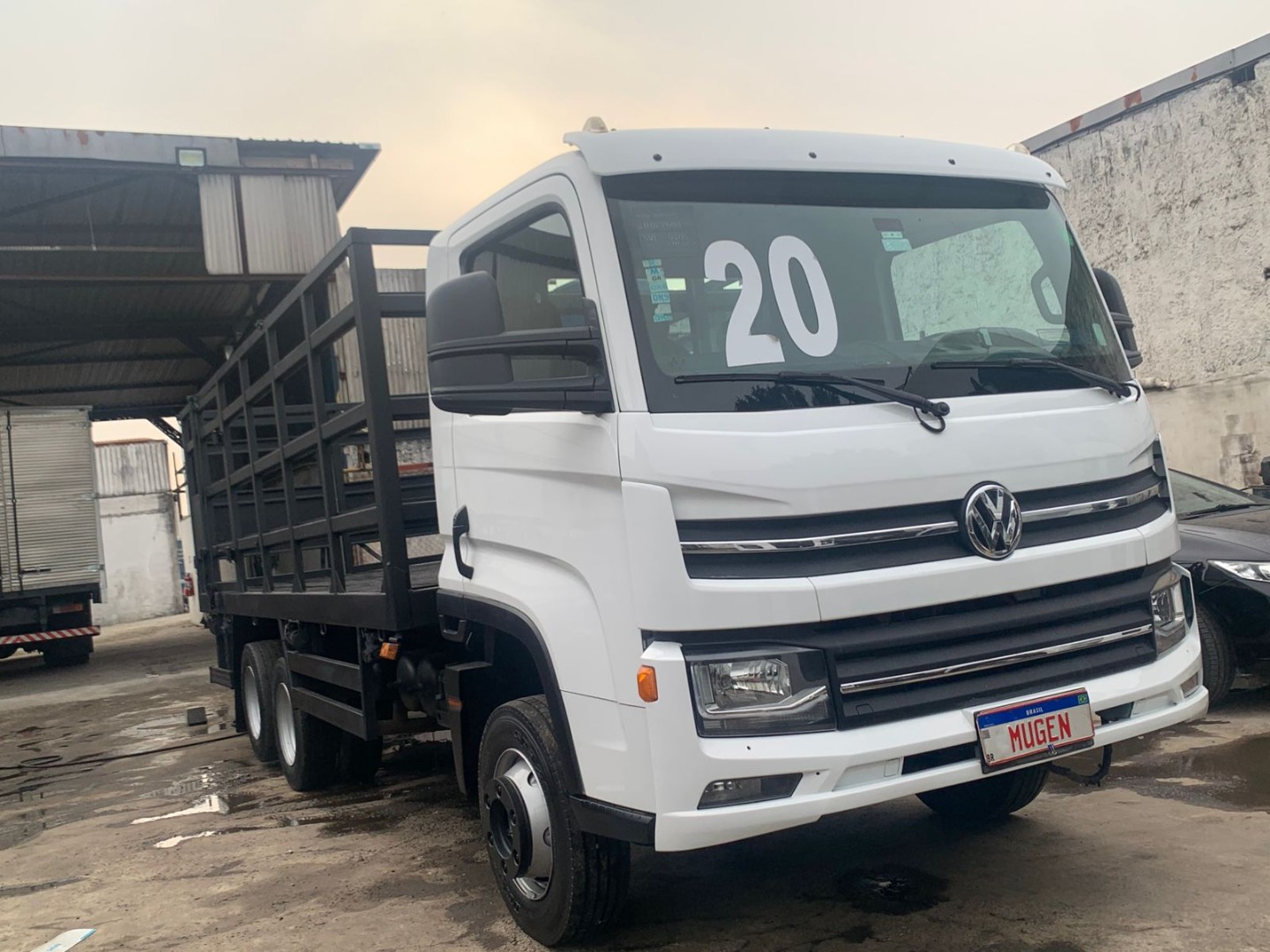 VOLKSWAGEN 13.180 6X2 COM GAIOLA DE GÁS BRANCA - 2019/2020 - foto 3