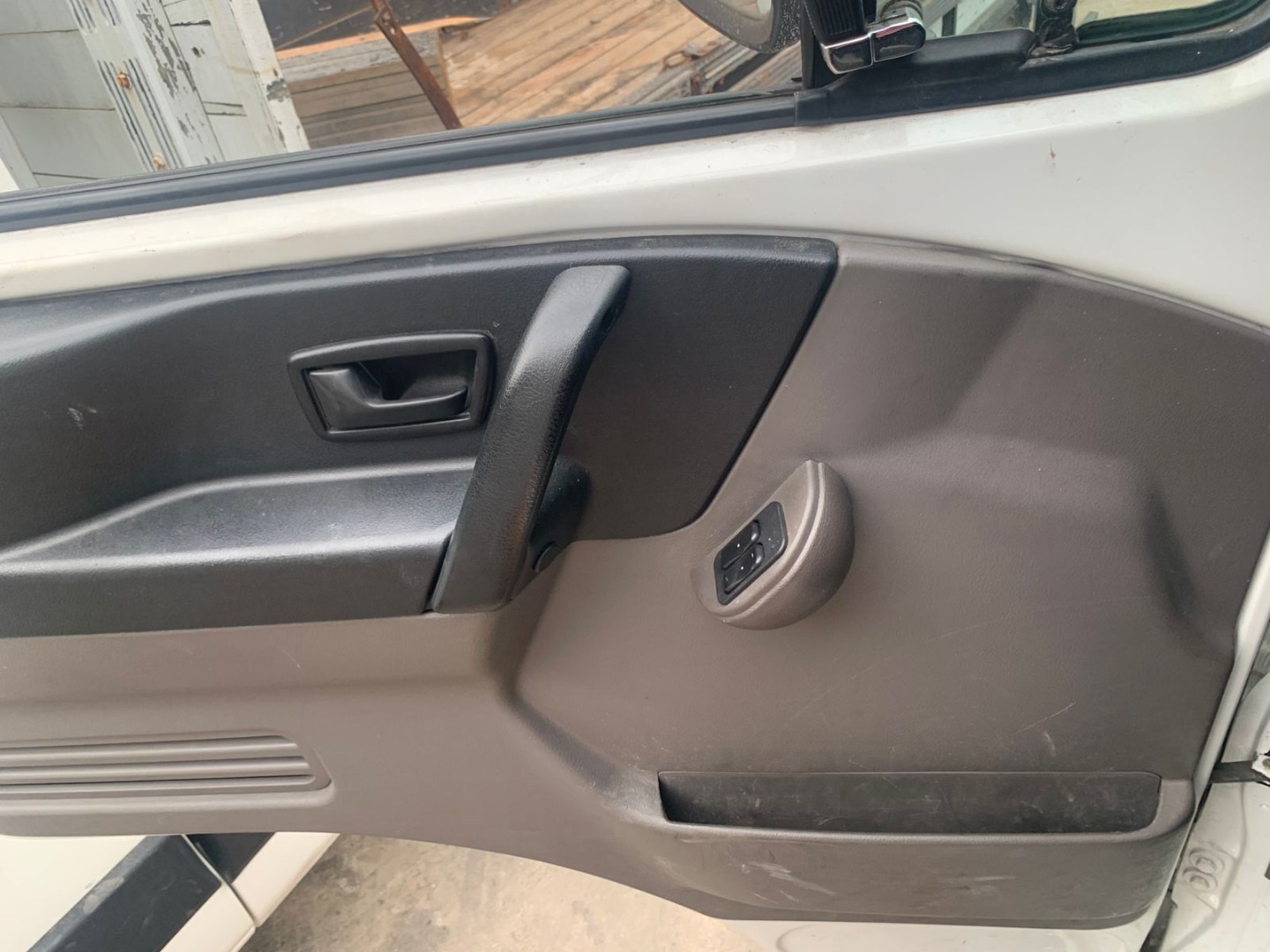 VOLKSWAGEN 10.160 DELIVERY COM BAÚ SIDER BRANCA - 2015/2016 - foto 7