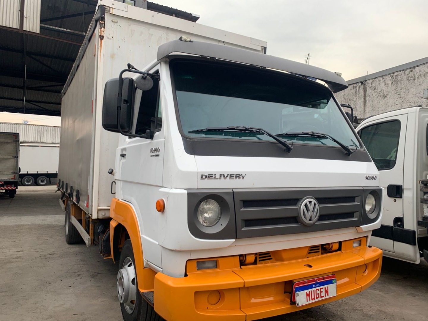 VOLKSWAGEN 10.160 DELIVERY COM BAÚ SIDER BRANCA - 2015/2016 - foto 3
