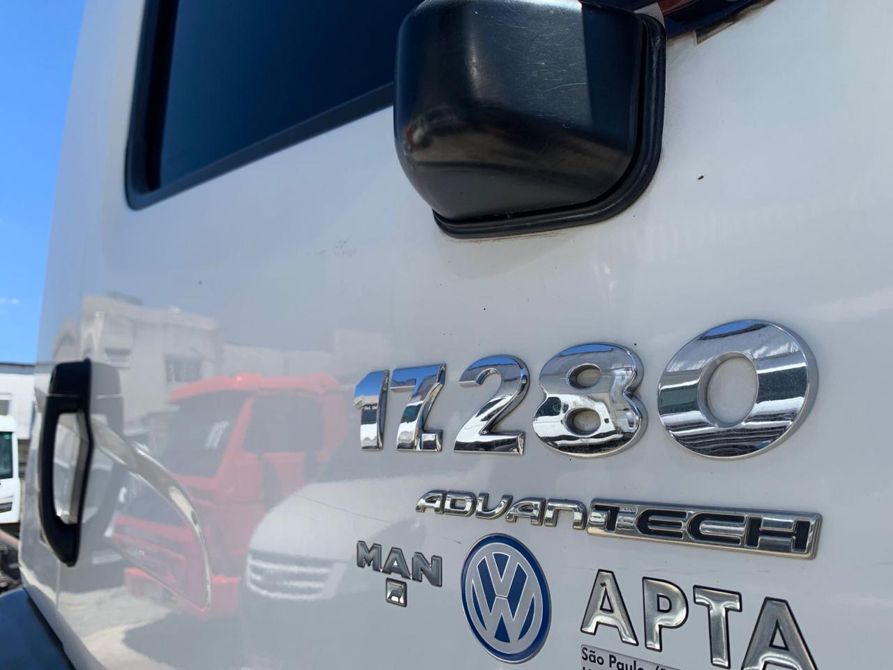 VOLKSWAGEN 17.280 CONSTELLATION 4X2 BRANCA - 2015/2016 - foto 7