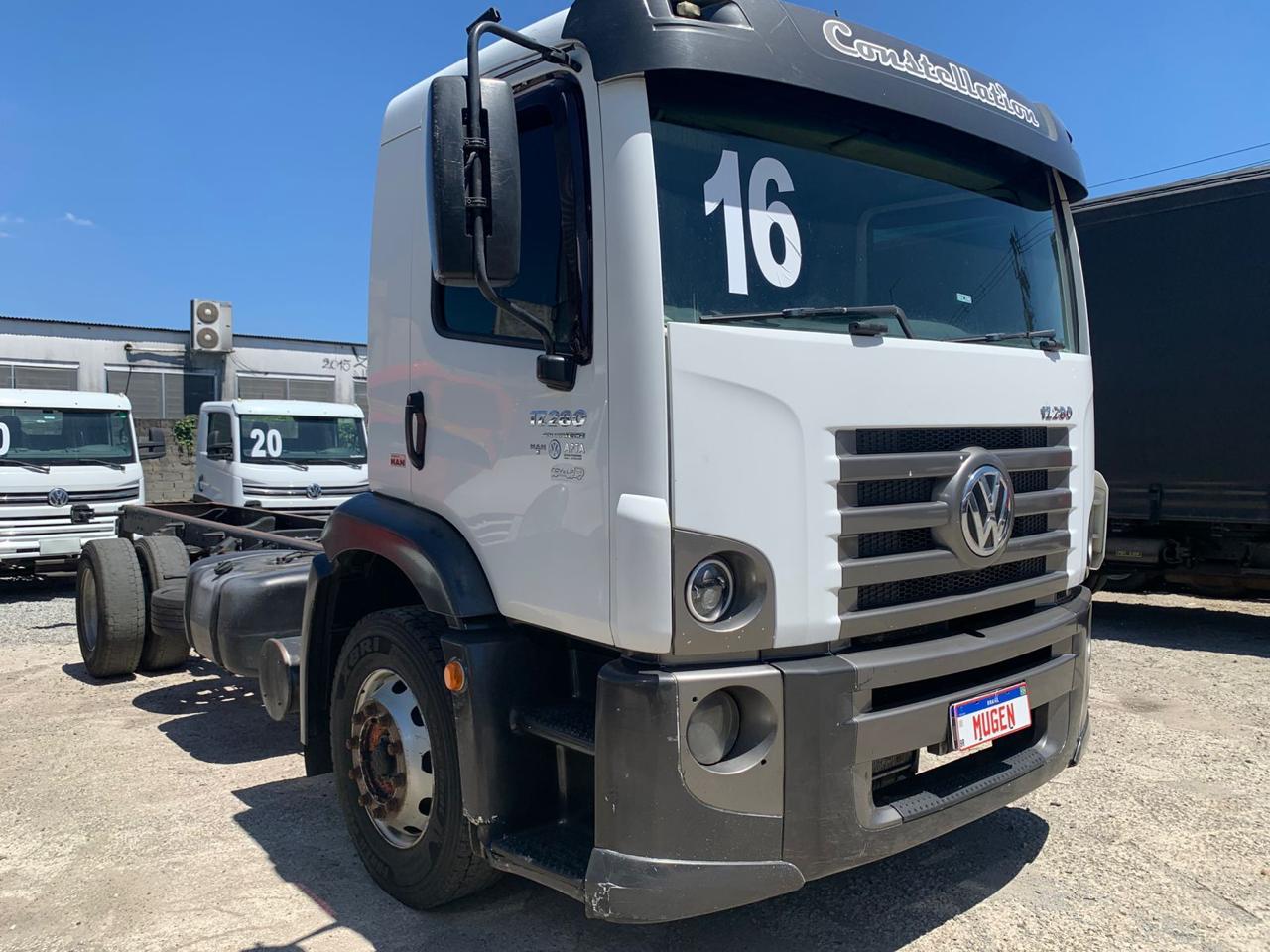 VOLKSWAGEN 17.280 CONSTELLATION 4X2 BRANCA - 2015/2016 - foto 3