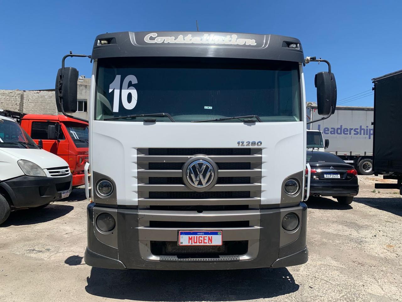 VOLKSWAGEN 17.280 CONSTELLATION 4X2 BRANCA - 2015/2016 - foto 2