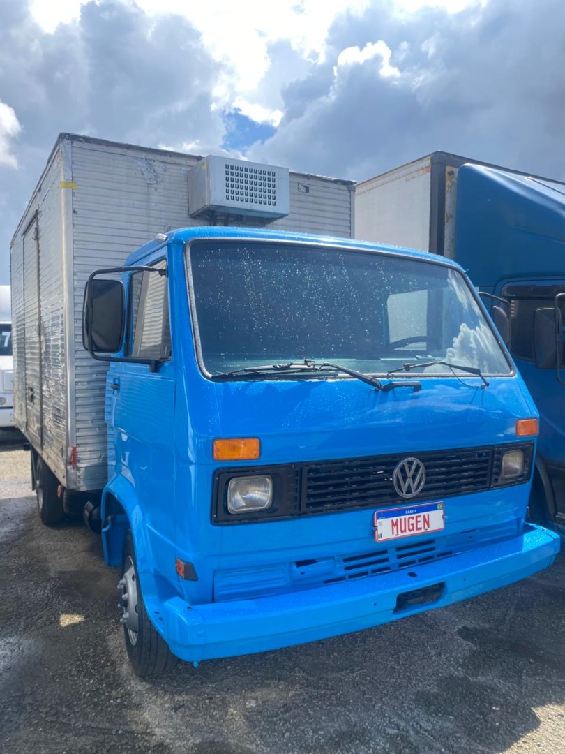 VOLKSWAGEN 6.90 COM BAÚ FRIGORÍFICO AZUL - 1987/1987 - foto 2