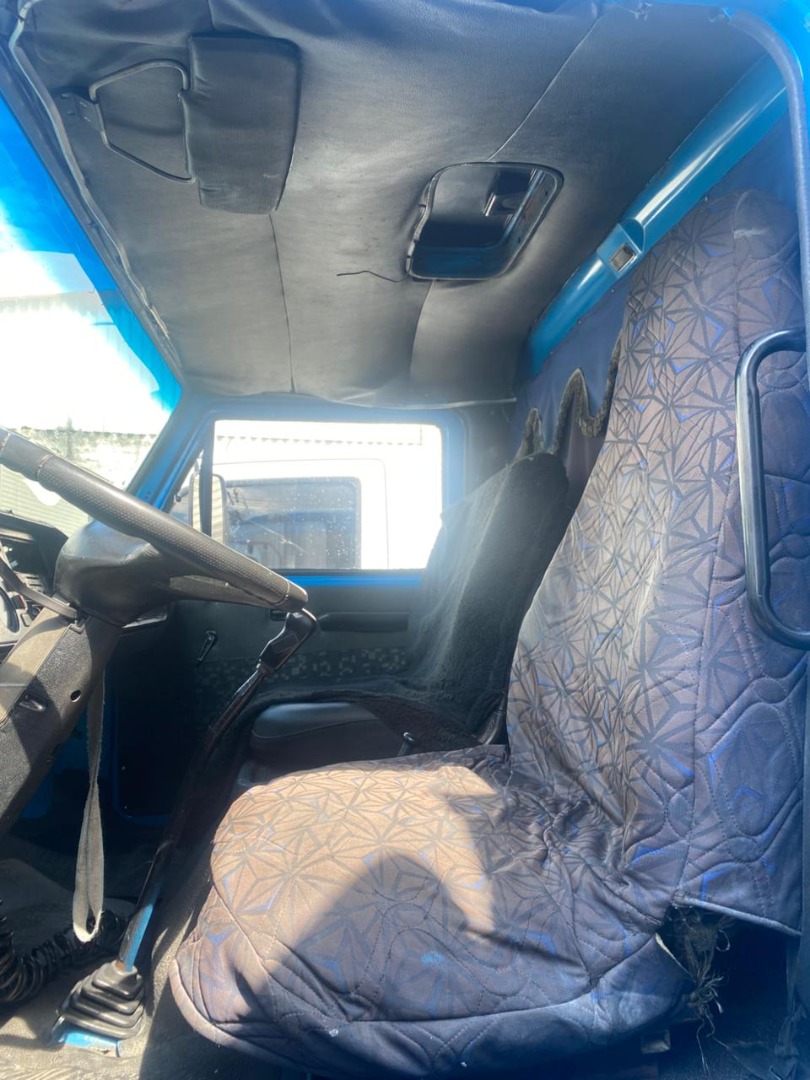 VOLKSWAGEN 6.90 COM BAÚ FRIGORÍFICO AZUL - 1987/1987 - foto 7