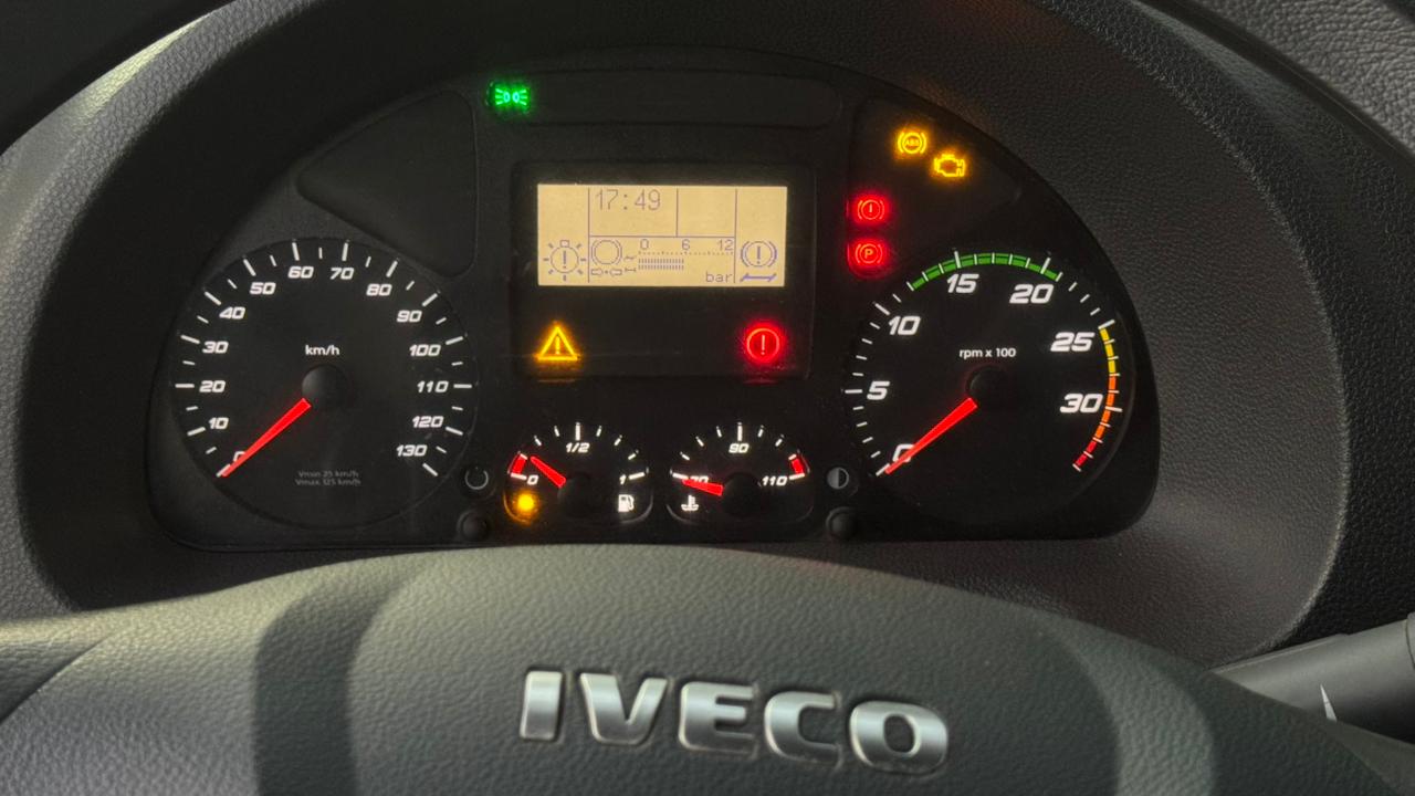 IVECO TECTOR 11.190 NO CHASSI BRANCO - 2021/2022 - foto 8