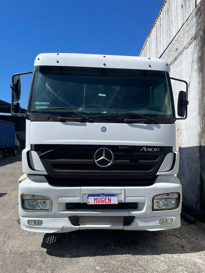 MERCEDES BENZ AXOR 1933 TETO BAIXO BRANCA - 2010/2010 - foto 2
