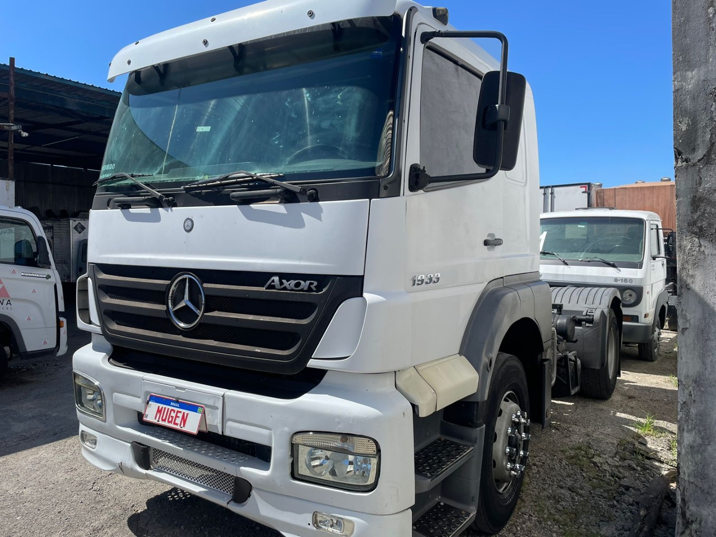 MERCEDES BENZ AXOR 1933 TETO BAIXO BRANCA - 2010/2010 - foto 3